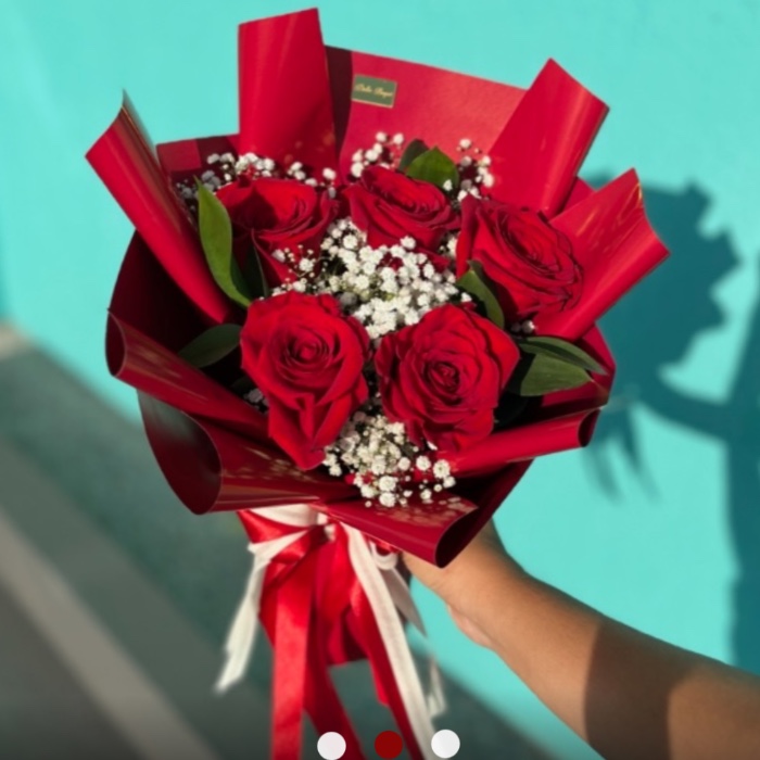 Buquê de rosas Estilo Coreano - 6 rosas